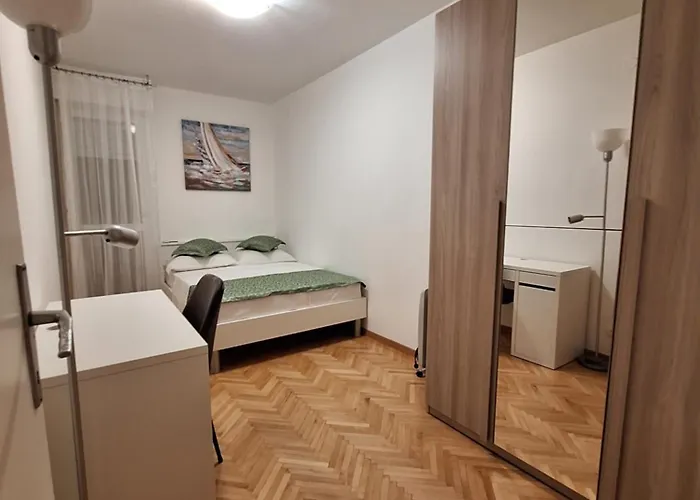 Sunshine Apartment *