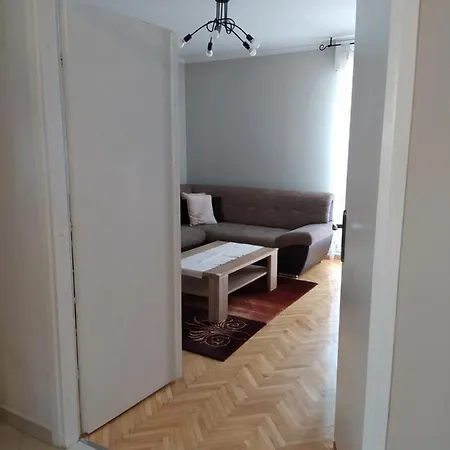 Sunshine Apartment *